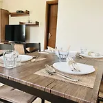 Apartment Sea View With Garden, Delta Hospitality