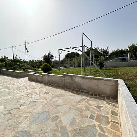 Sea View With Garden, Delta Hospitality