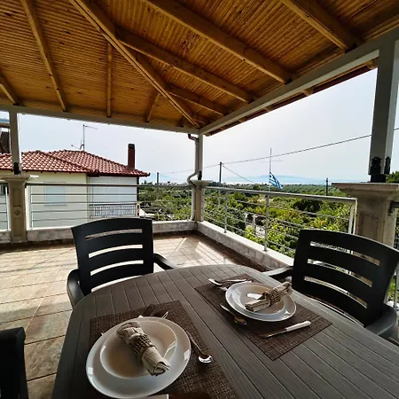 Sea View With Garden, Delta Hospitality *